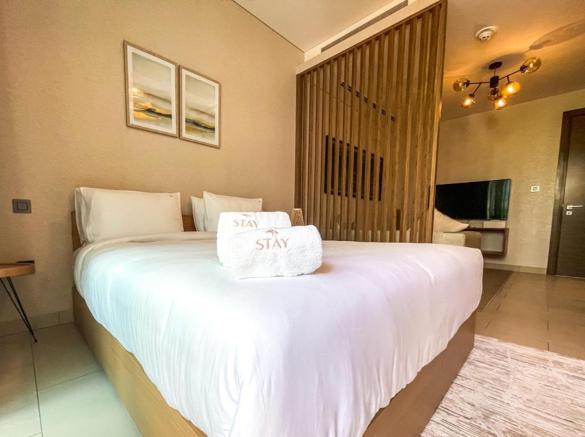 Stay By Latinem Luxury Studio Holiday Home G6-6103 Near Burj Khalifa 두바이 외부 사진
