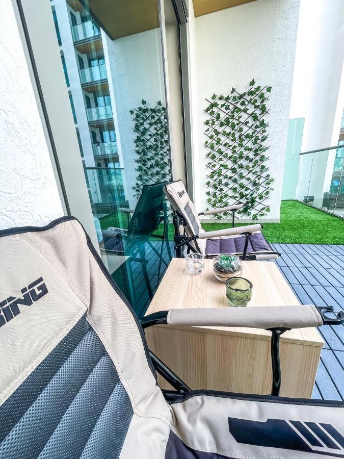 Stay By Latinem Luxury Studio Holiday Home G6-6103 Near Burj Khalifa 두바이 외부 사진